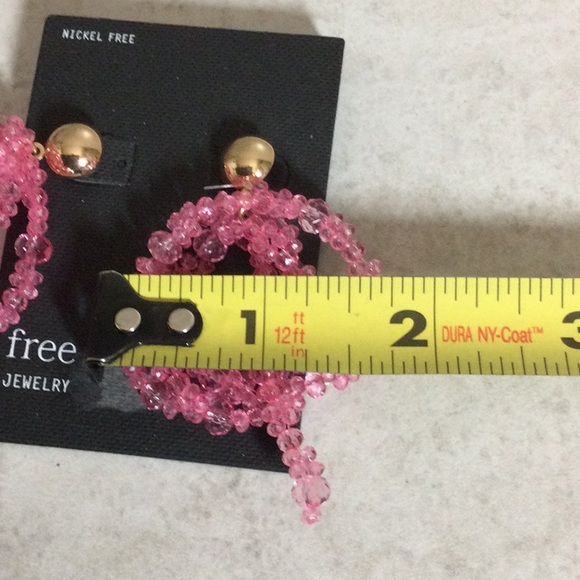 NWT Free Press gold post with pink swirl bead earrings - Picture 5 of 7